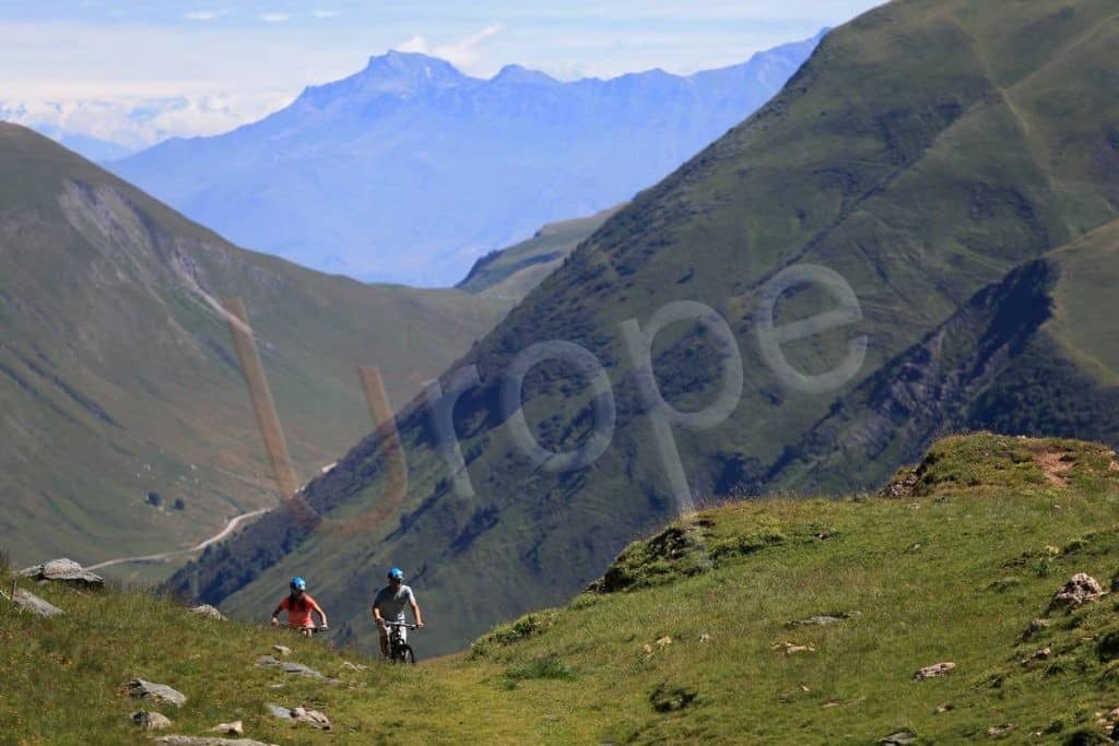 Photographie de VTT dans le massif de l'Oisans