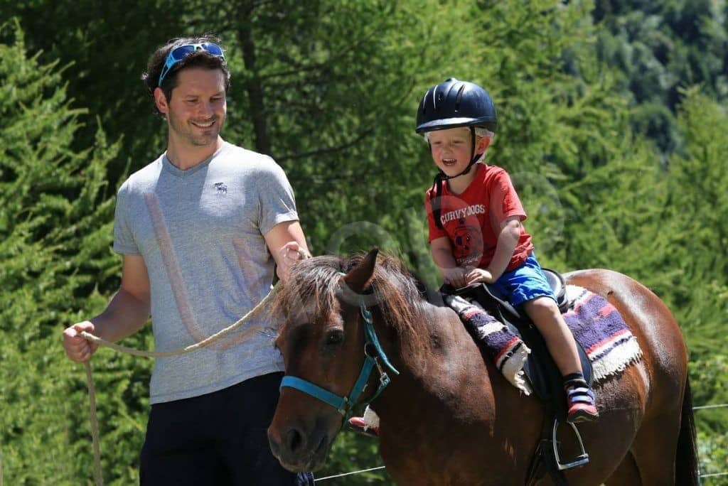 Photo de promenade à poney